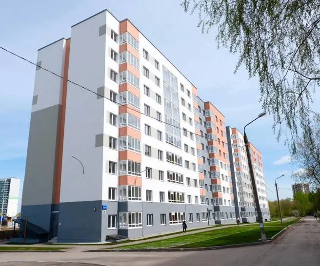 С января по май 2026 года в Пермском крае расселили 20 тыс. кв. м аварийного фонда — 1 195 человек получили новое жильё в рамках региональной программы, рассчитанной до 2031 года.
