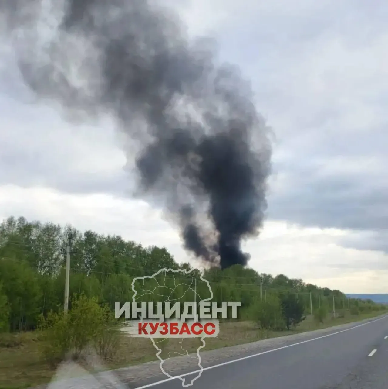 Краткий обзор ночных новостей: работы по холодному водоснабжению в Бодайбо завершены, в Москве ввели ограничения на публикацию данных о последствиях атак БПЛА, есть пострадавшие в результате удара по Киеву, в Кемеровской области зафиксирован столб дыма на предприятии, в Омске обвиняют пенсионера в «экстремизме», на внутреннем рынке дорожают морепродукты.