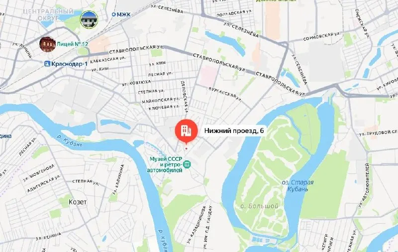 Изношенные водопроводные сети оставили без воды три дома в районе Черемушки. Жители жалуются на отсутствие восстановительных работ и подвоза воды.