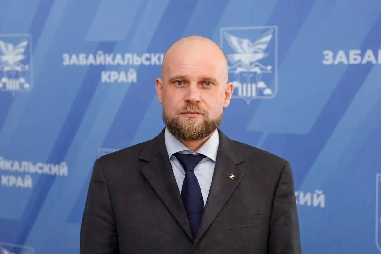 Юсупов ушёл по собственному желанию. На должность и.о. заместителя председателя правительства — министра ЖКХ, энергетики, цифровизации и связи назначен Андрей Чибисов. Краткая биография и ключевые этапы карьеры.