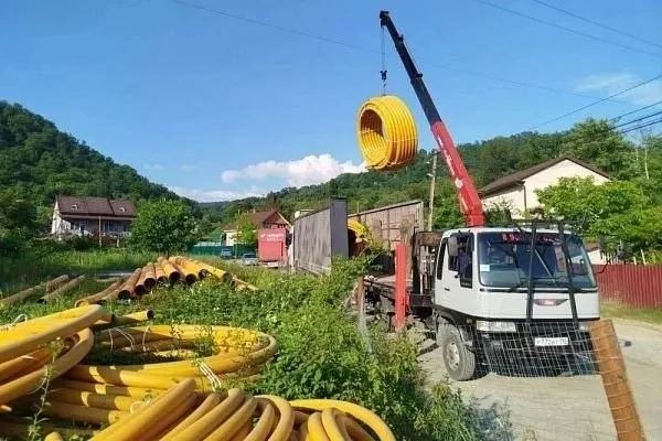 В рамках программы догазификации в Сочи газ довели до границ 4 844 земельных участков. Третью очередь газопровода в районе Лоо планируют завершить до конца года.