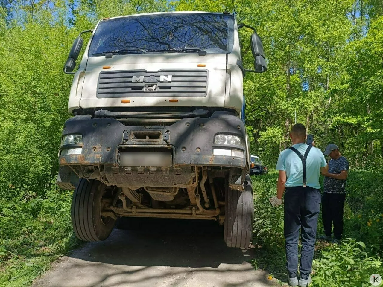 В&nbsp;Светловском округе грузовик обрушил пешеходный мостик&nbsp;— жители СНТ&nbsp;остались без&nbsp;проезда