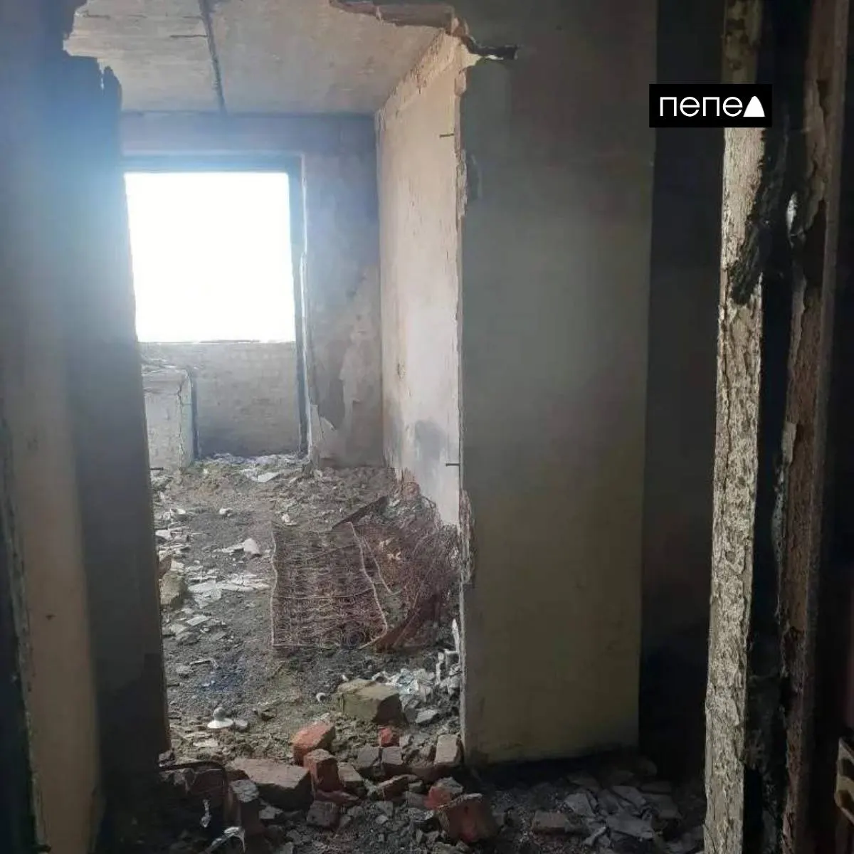 В Курской области жильцы двух многоквартирных домов пожаловались омбудсмену на поверхностный осмотр повреждений: СРО признала отчёты противоречивыми и назначила повторную проверку.
