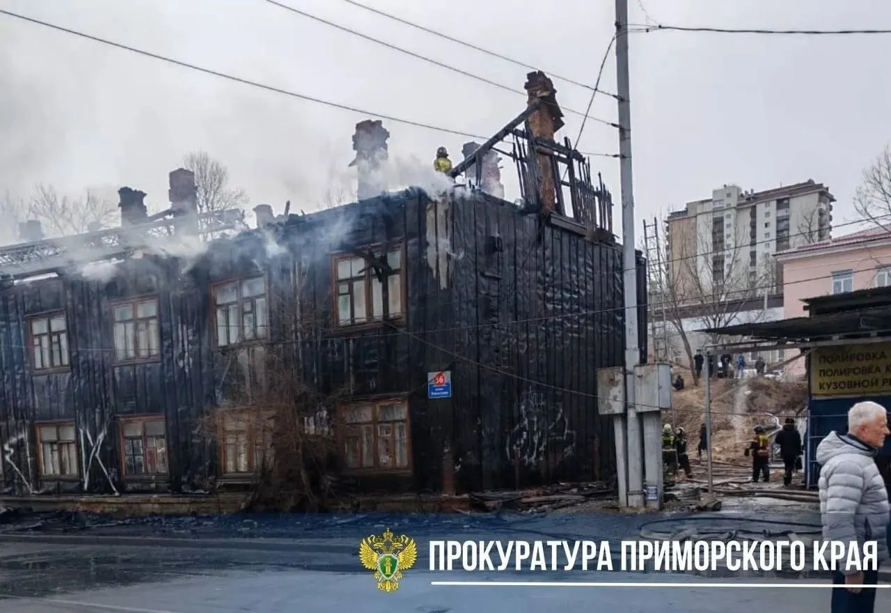 Суд признал руководителя управляющей компании виновным по ст. 238 УК РФ после пожара в 2025 году на улице Борисенко, где в огне погибла женщина. Наказание — колония общего режима.