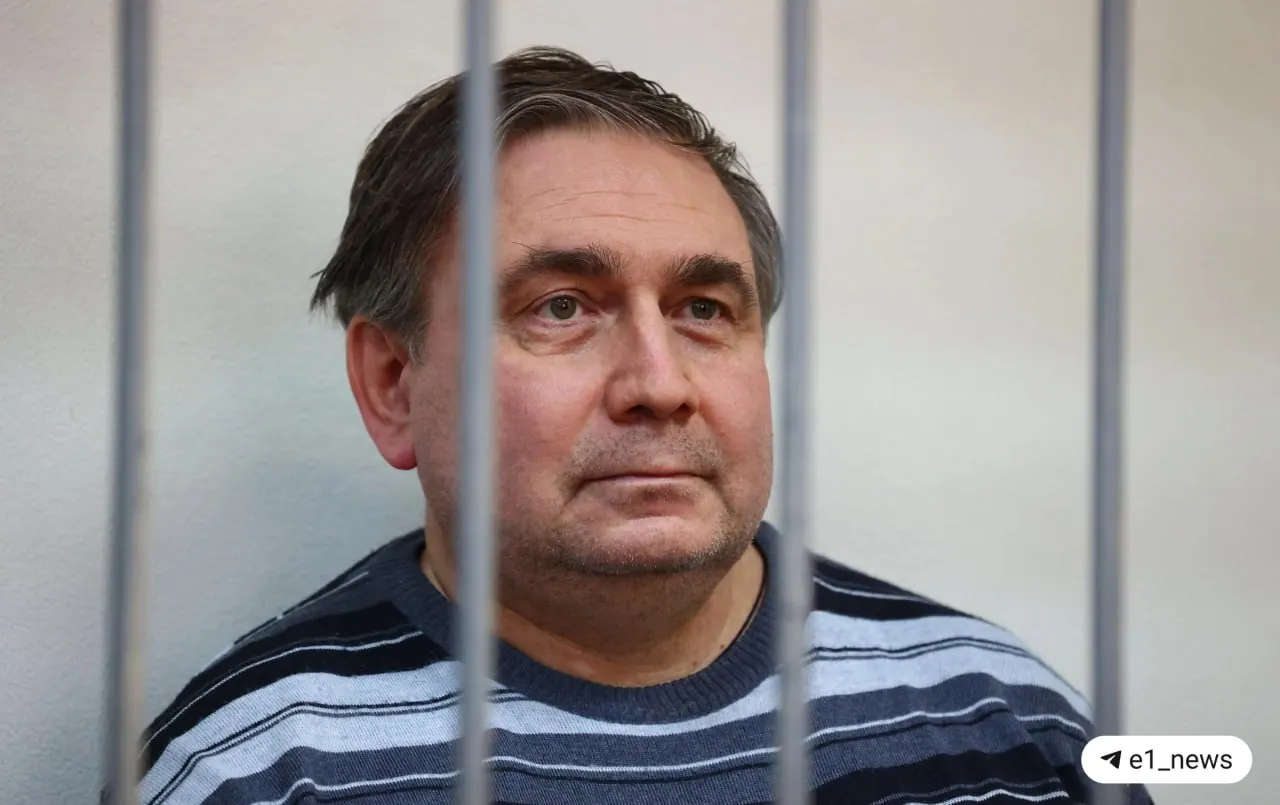 После судебного процесса он занял должность советника гендиректора МУП «Водоканал»; по сведениям источников, работает там уже некоторое время.
