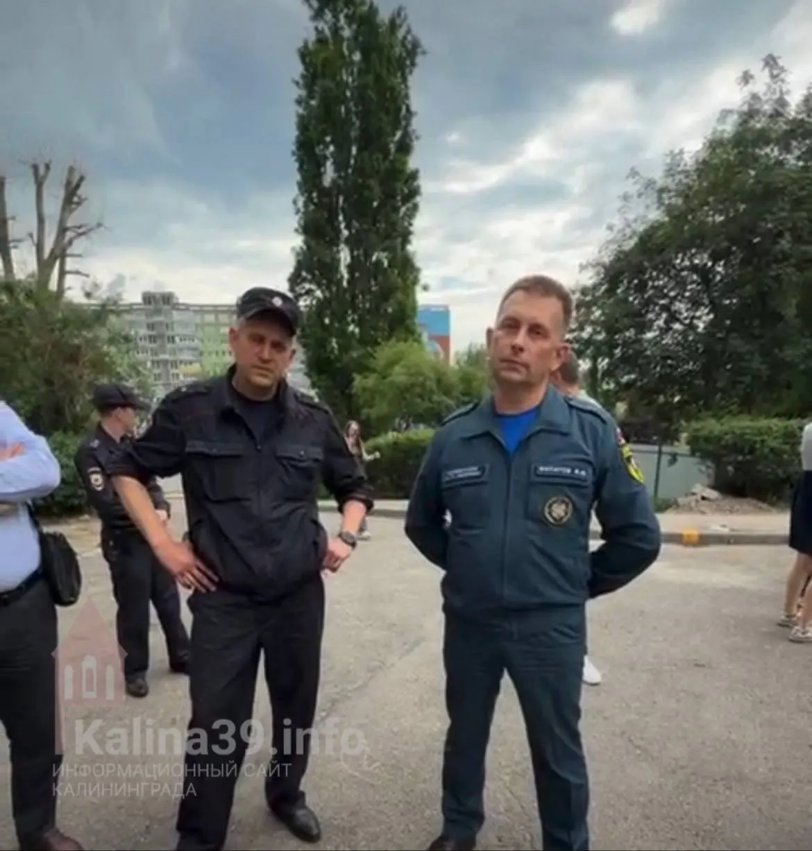 В&nbsp;Калининграде у&nbsp;дома на&nbsp;Московском проспекте МЧС&nbsp;и&nbsp;полиция начали отключать электричество и&nbsp;лифт
