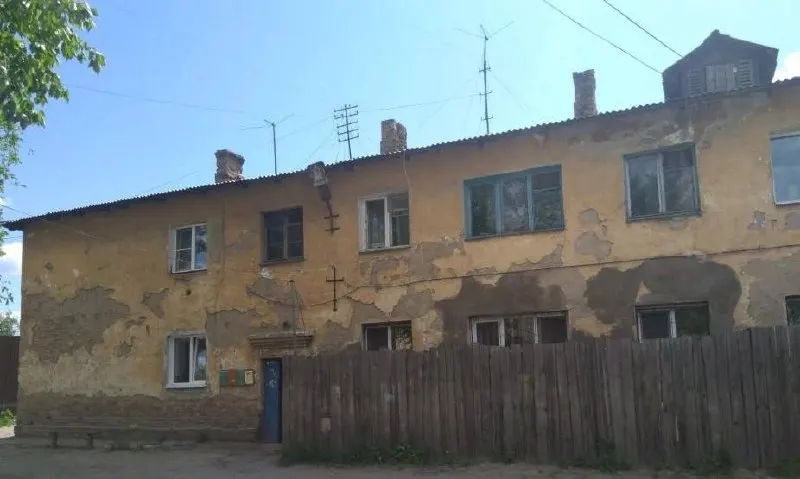 Администрация подготовит соглашения с собственниками жилья в бараках на Лазо, Сосновой и Ундугунской; если владельцы не подпишут документы в течение 90 дней, вопрос передадут в суд.