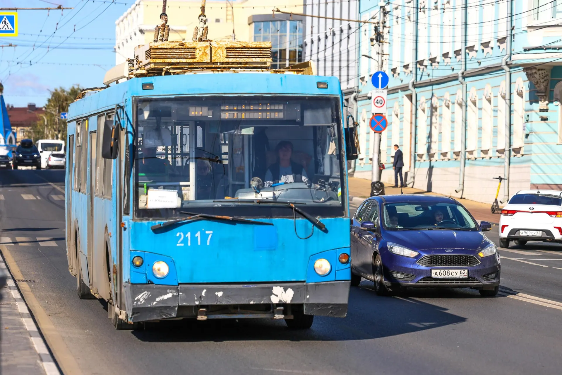 В центре Рязани ограничат движение транспорта на пять дней в связи с ремонтом теплотрассы. Водителям советуют заранее планировать маршруты и учитывать возможные задержки.