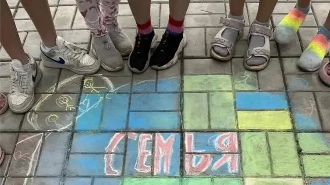 В спортивно-образовательном лагере «Динамовец» в Омском районе несколько детей почувствовали себя плохо; смену завершили досрочно, лагерь временно закрыт.
