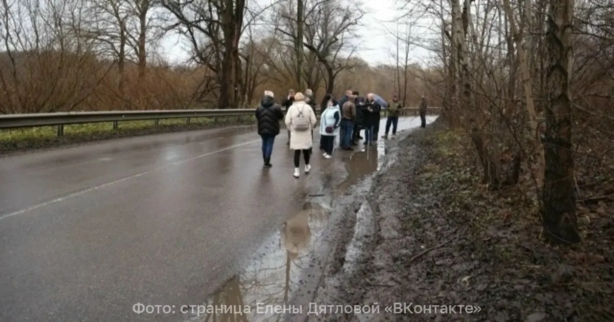 На освещение дороги к Прегольскому микрорайону планируется направить 13 млн рублей; проект прошёл экспертизу, сейчас ищут подрядчика, светильники появятся до конца года.
