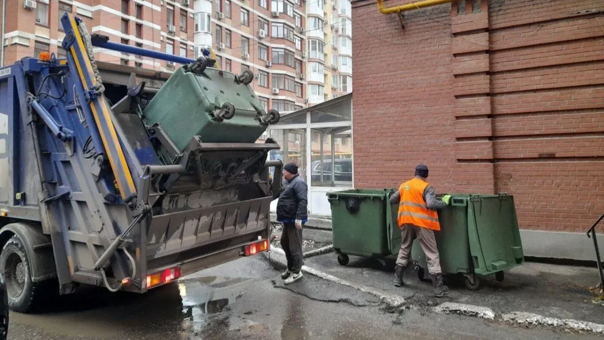 АО «Экология» объявило закупку аренды спецтехники для вывоза отходов в пяти районах региона.