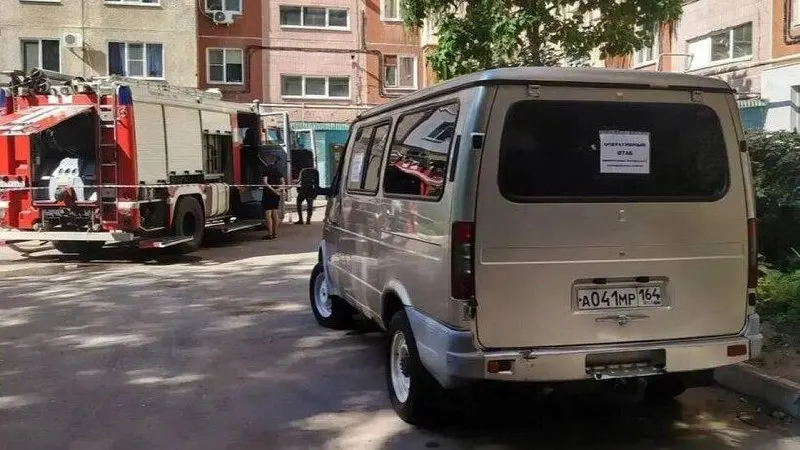 Местные власти усиливают безопасность после инцидента с применением беспилотного оружия, проводится обследование повреждённых домов и работы по ликвидации последствий.