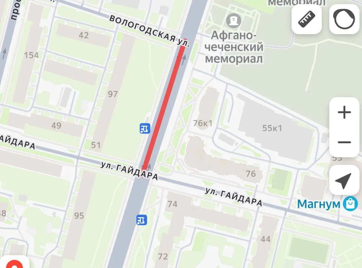 Ремонт теплотрассы идёт на участке между Гайдара и Вологодской; перекрытие продлено до 30 сентября.