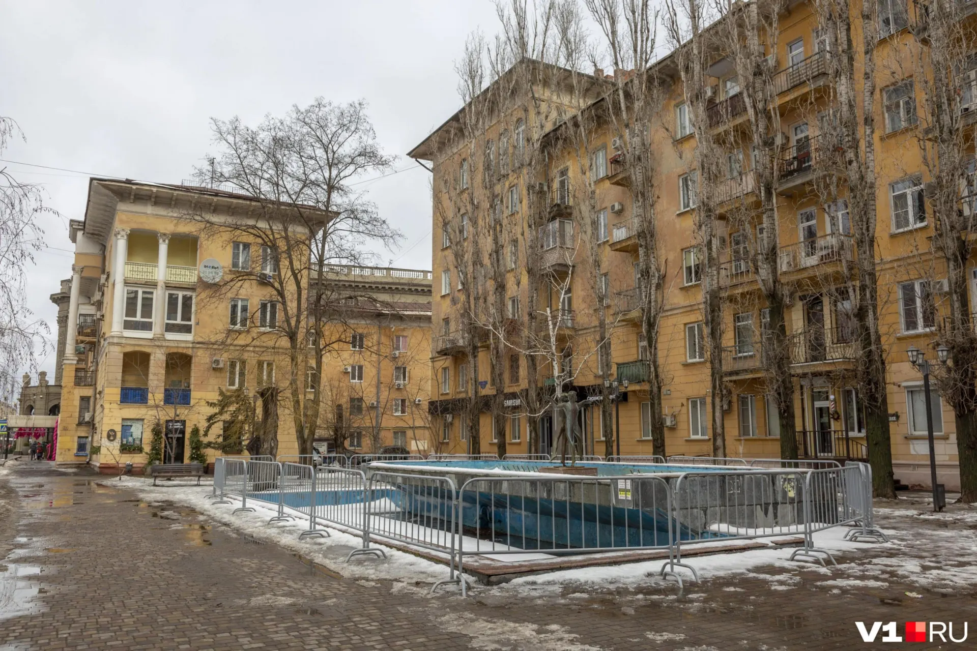 В центре города начнется реконструкция фонтана «Влюбленные». На работы выделено 23 млн рублей, сроки — до 25 декабря 2026 года.