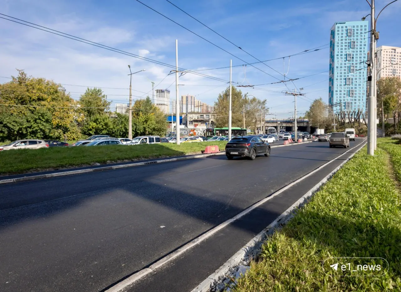 Обновлённое покрытие и тротуары на участке улицы Челюскинцев сменили облик территории от Привокзальной площади до Восточной.