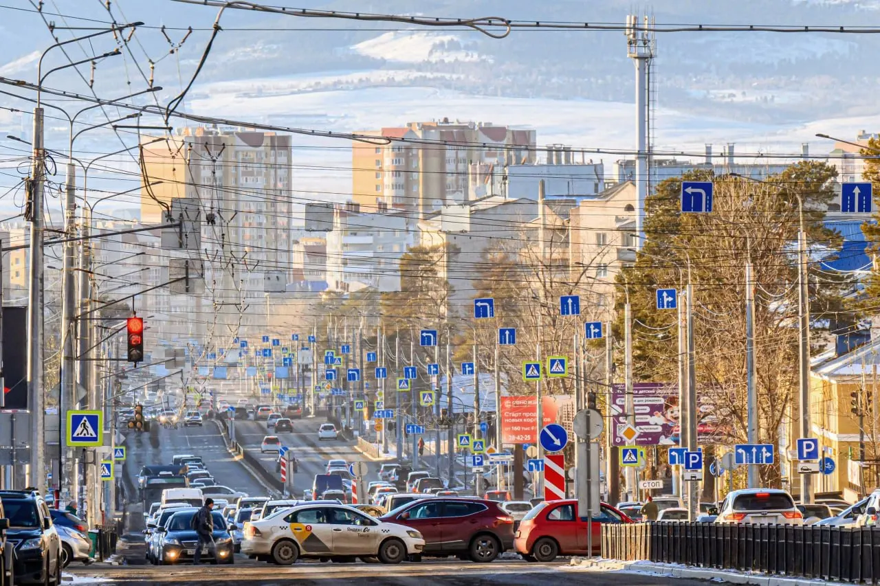 Отключение света затронуло Читу и близлежащие районы; подача электроэнергии частично вернулась, но жители сообщают о повторных перебоях.