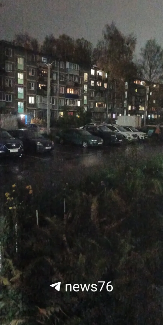 Горожане жалуются на темноту по вечерам и неработающее освещение дворов на отдельных улицах города.