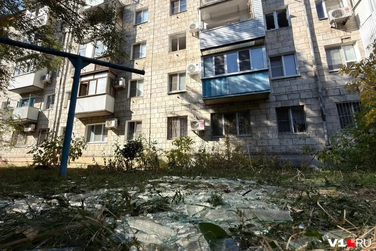 По данным спасателей, взрыв газовоздушной смеси произошёл без возгорания. Пострадавших нет; причины инцидента пока не установлены.