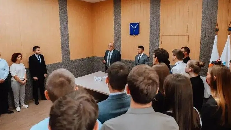 Городские власти планируют ужесточить правила: ответственность за движение по зелёным зонам, за парковку и за ограждения во время вскрышных работ.