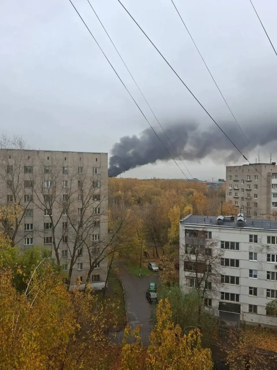 В Подольске произошёл взрыв газа в ангаре цементного завода; один погиб, четверо пострадали. Площадь возгорания около 2400 кв. м, 23 человека эвакуированы.