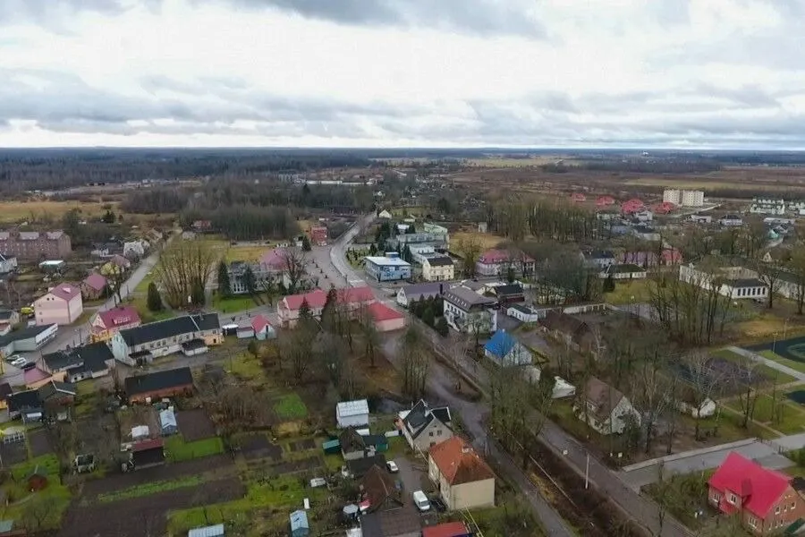 Повторный конкурс на благоустройство Сквера переселенцев: прием заявок до 3 ноября 2026 года; контракт снижен до 4 797 494 рублей.