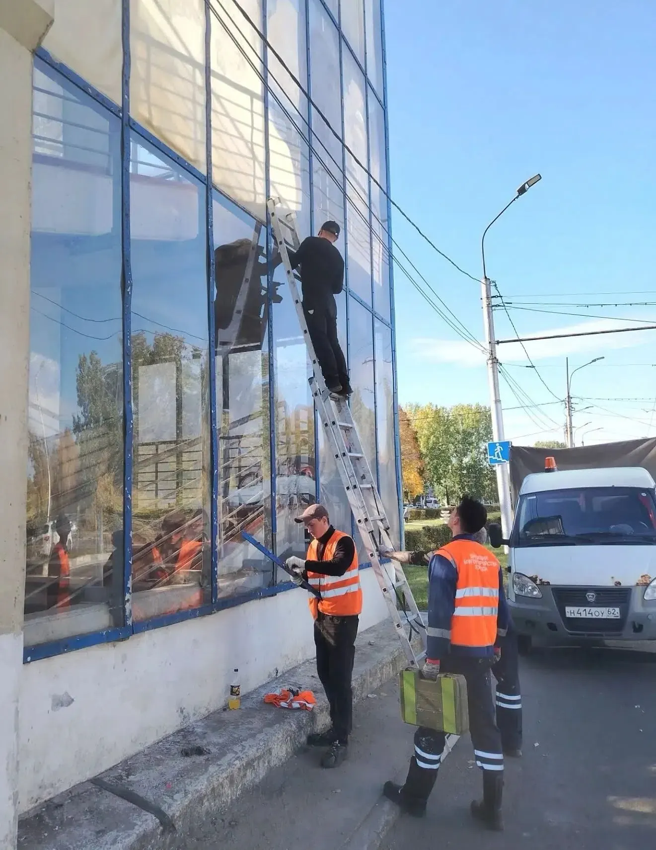 После пожара в августе 2025 года переход не привели в порядок; сейчас ведутся ремонтные работы.