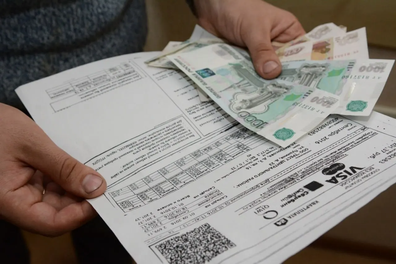 Уфимка получила платежку за коммунальные услуги на сумму 12,7 млн рублей; управляющая компания пообещала разобраться и скорректировать платёж.